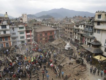 Al menos 13 muertos y edificios dañados en China por el terremoto de Nepal