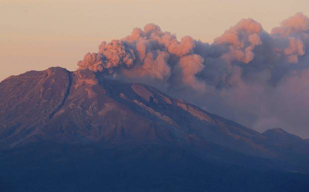 Sernatur estima millonarias pérdidas por la erupción del Calbuco