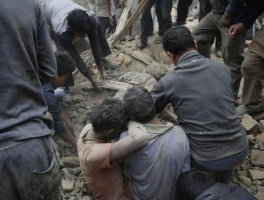 Cuatro chilenos permanecen desaparecidos tras terremoto en Nepal