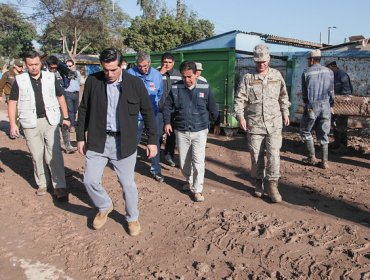 Peñailillo anunció ayuda similar a la de Atacama para damnificados del Calbuco