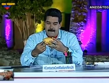 La suerte de la mujer que lanzó un mango a Nicolás Maduro