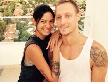 Fuera del encierro de Amor a Prueba, Pilar declara su amor a Eduardo
