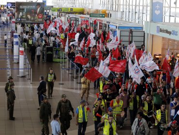 Sindicato de LAN Express suspendió la huelga legal por 18 días