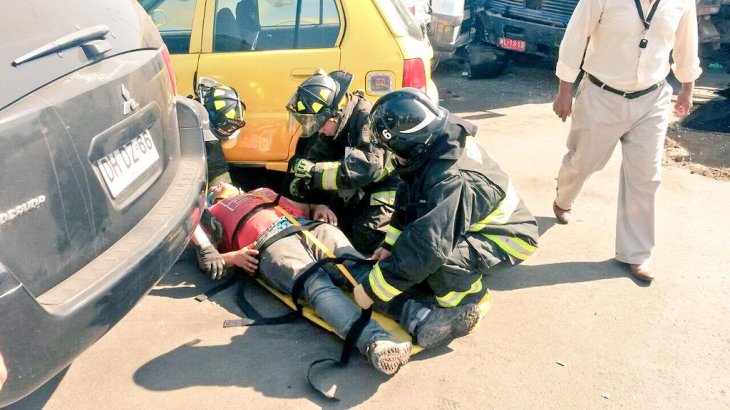 6 personas lesionadas tras volcamiento de Camión en costanera de Iquique