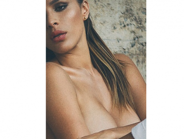 Gianella Marengo publica osada foto para revista masculina