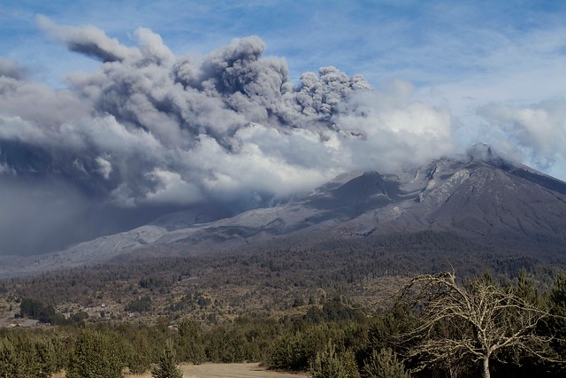 Van 6.600 evacuados por el Calbuco: Para este viernes se esperan las lluvias