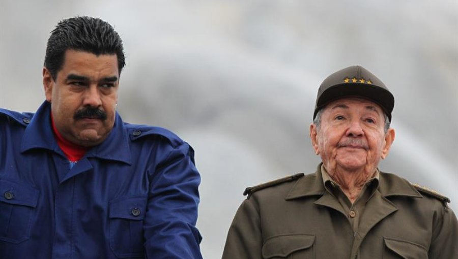 Raúl Castro y Nicolás Maduro presiden marcha del Primero de Mayo en La Habana