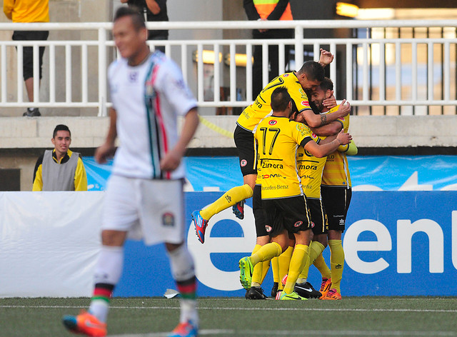 ¡Campeón de la B!: San Luis gana, celebra el título y manda a Lota a Segunda