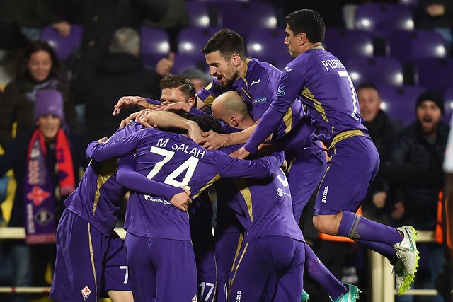 Italia: Fiorentina derrota a Cesena y recupera puestos de Europa League