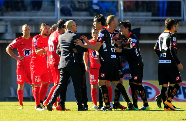 Ñublense descendió a la 'B' pese a vencer a Cobreloa en 'caliente' partido