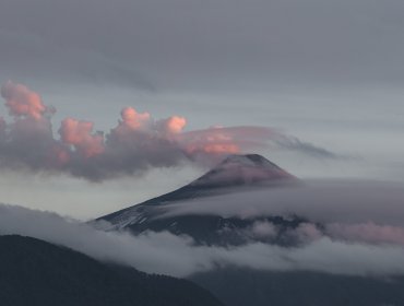 Sernageomin advierte que actividad del Volcán Villarrica sigue inestable