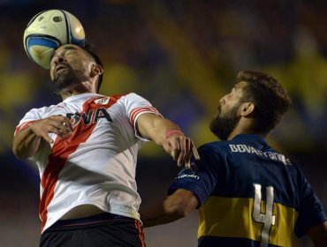 Boca Juniors venció a River Plate y encabeza la liga argentina