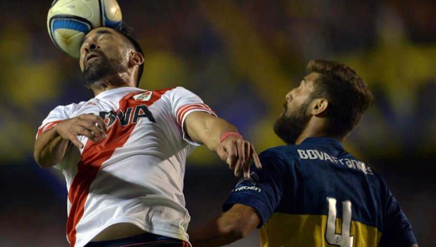 Boca Juniors venció a River Plate y encabeza la liga argentina