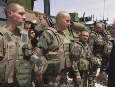Ejército canadiense habría sometido a actos violentos a prisioneros afganos