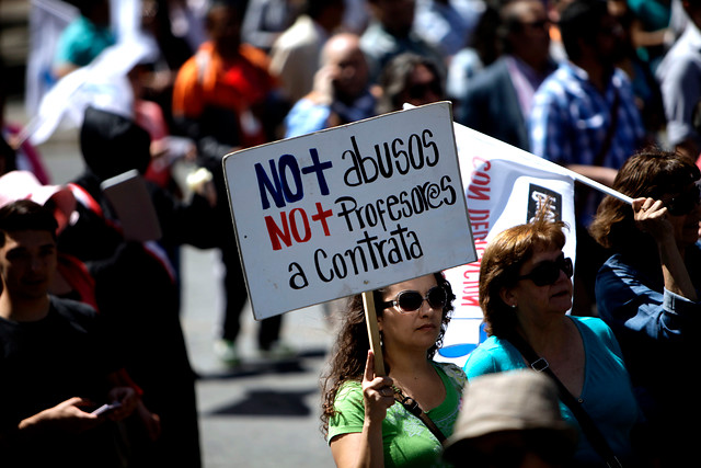 Estudiantes y apoderados se suman al paro de profesores del 14 de mayo