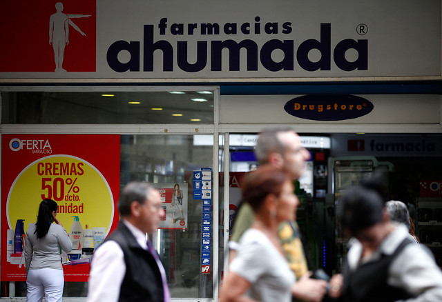 Roban cerca de 13 millones de pesos desde una farmacia en Estación Central