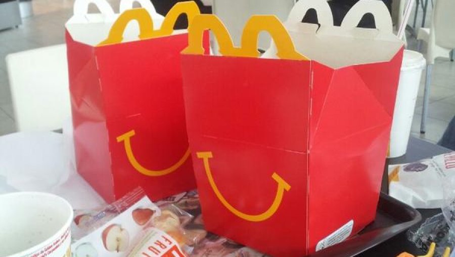 Carabineros busca a autores de robo frustrado en local McDonald’s de Huechuraba