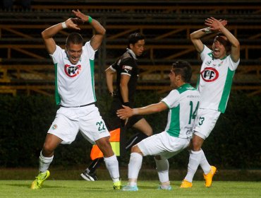 Puerto Montt y San Antonio chocan por el ascenso a Primera B