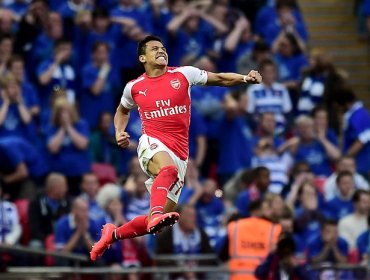 Fanáticos del Arsenal eligieron gol de Alexis como el mejor de abril