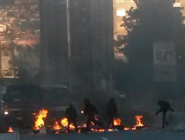 Levantan barricadas en Universidad Federico Santa María de Viña del Mar