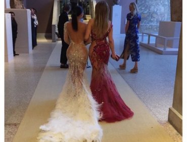 Kim Kardashian y Jennifer Lopez presumen sus grandes curvas