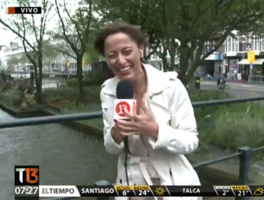 El bochornoso momento de Constanza Santa María en pleno despacho en La Haya