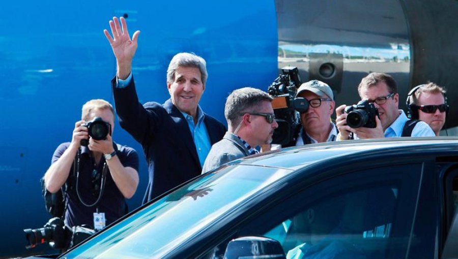 John Kerry visita Somalia en un viaje no programado