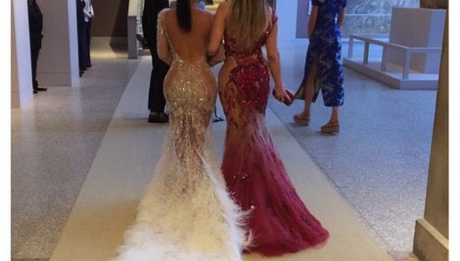 Kim Kardashian y Jennifer Lopez presumen sus grandes curvas