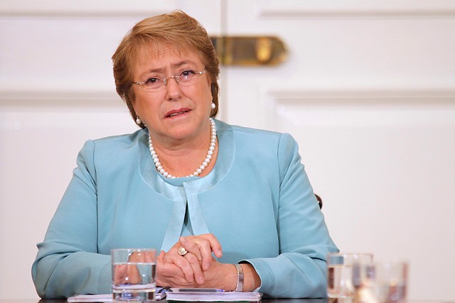 Bachelet aumenta en 3 puntos desaprobación a su gestión, según Adimark