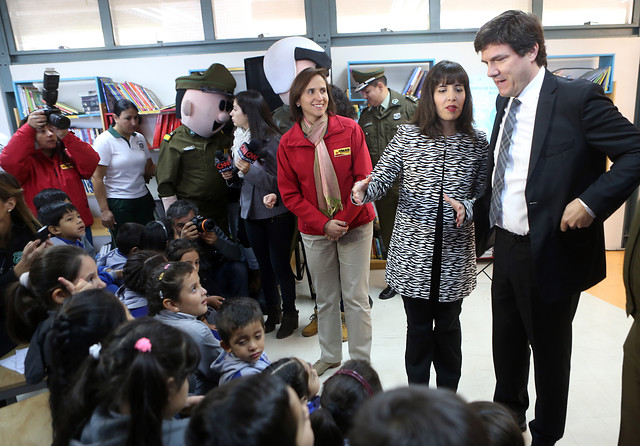 Lanzan campaña para el transporte seguro de niños en automóviles