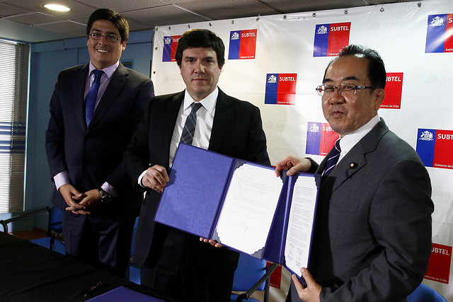 Chile y Japón firman acuerdo de cooperación en teconología y comunicaciones