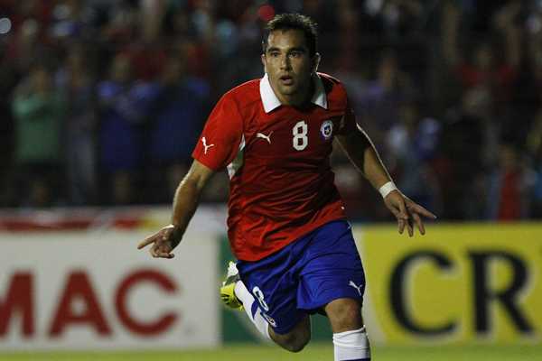 Fernando Meneses se ilusiona con estar en la Copa América