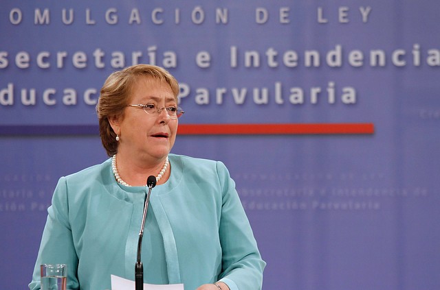 Michelle Bachelet pidió la renuncia de todos los ministros y definirá reemplazantes