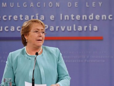 Michelle Bachelet pidió la renuncia de todos los ministros y definirá reemplazantes