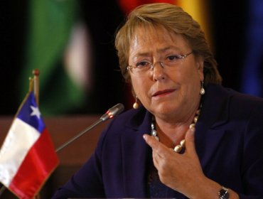 Diversas reacciones por anuncio de Bachelet al pedir renuncia de Gabinete