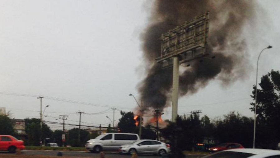 Un muerto dejó un voraz incendio en Estación Central