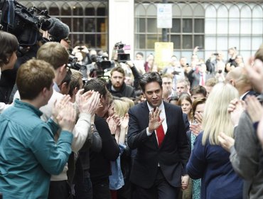 El líder laborista Ed Miliband dimite tras la derrota electoral