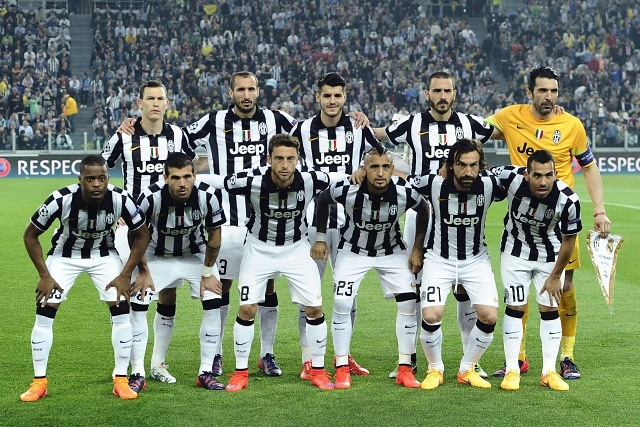 Juventus igualó ante Cagliari en su primer partido como campeón en Italia