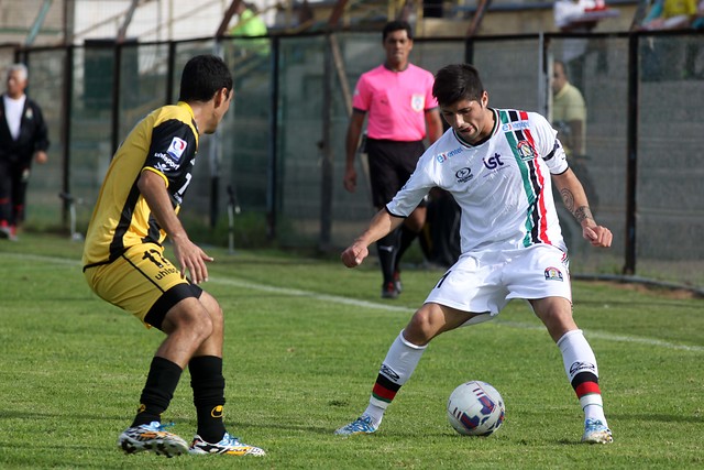 Primera B: Coquimbo U. y Lota firmaron un empate a un gol en La Pampilla