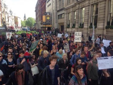 Londres: cuatro heridos durante protesta contra el Gobierno de Cameron