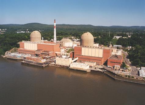 Incendio en central nuclear de N.York provoca vertido de crudo en río Hudson