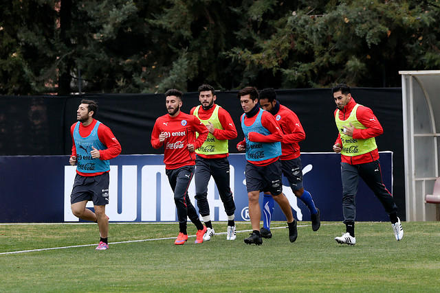 En la Roja no se hacen problemas por posible arribo tardío de compañeros