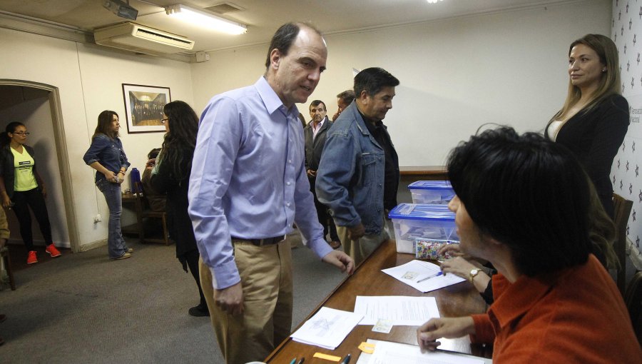 Presidentes de la Alianza por Chile creen que cambio de gabinete, llevará a una moderación política