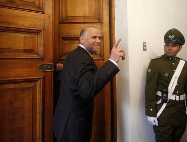 Diputado Fidel Espinoza sobre salida de Elizalde: “Él paga los platos rotos de los errores de otros”