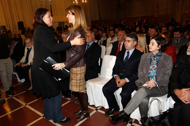 Tres ministros asistieron a la inauguración de asamblea de la Anef