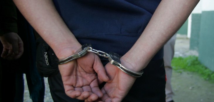 Detienen a taxista que secuestró a pasajera para abusar sexualmente de ella