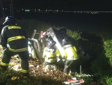 Un fallecido y cuatro heridos dejó volcamiento de furgón entre Valdivia y Osorno