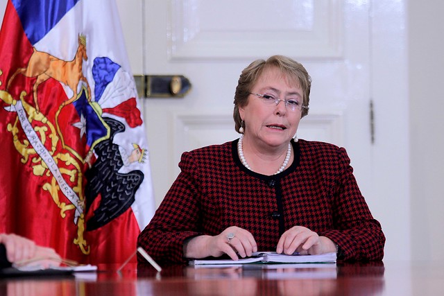 Comisión Caval rechazó enviar cuestionario a la Presidenta Bachelet