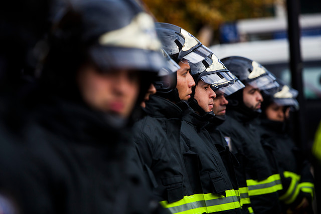 Voluntarios de Bomberos rescatan a tres trabajadores atrapados en derrumbe