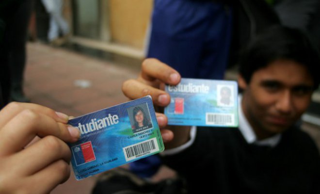 Junaeb: Revisa cuándo puedes retirar tu Tarjeta Nacional Estudiantil